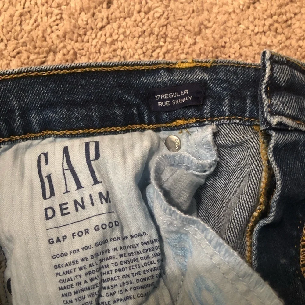3/$25 🙌🏼 GAP Long Cutoff Shorts Regular True Skinny 27